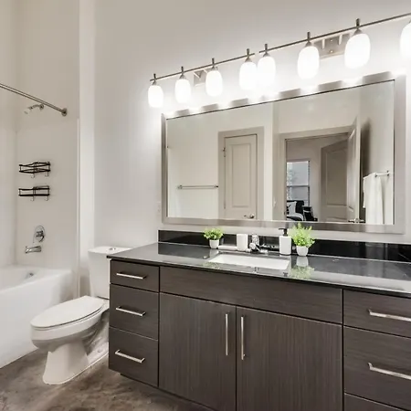 Stylish 2 Bedroom Apartment In Medical District Dallas Exterior photo