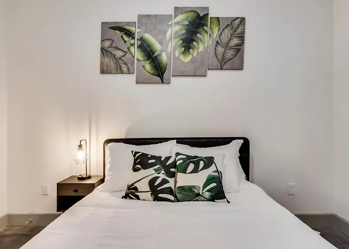 Stylish 2 Bedroom Apartment In Medical District