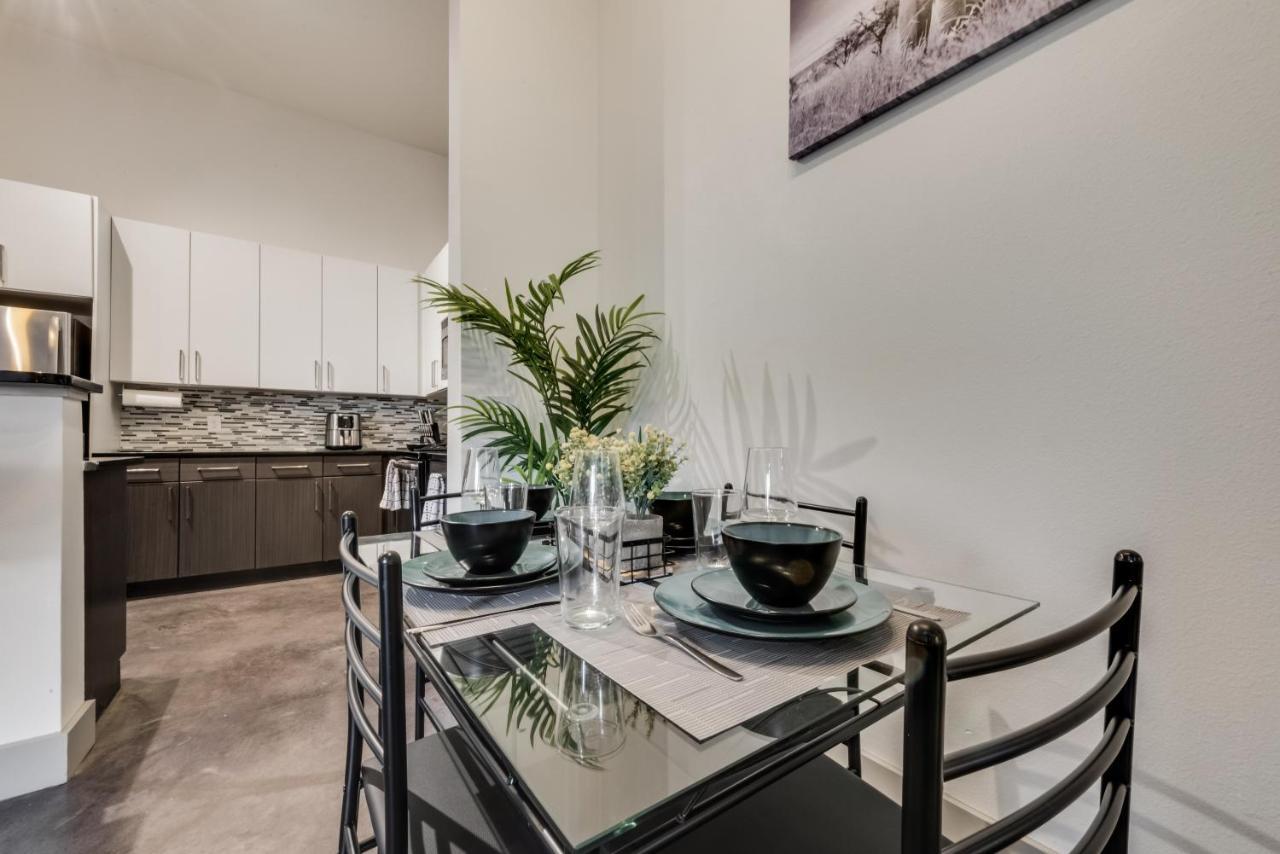 Apartment Stylish 2 Bedroom In Medical District