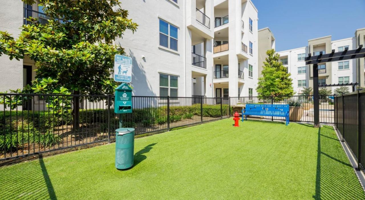 Stylish 2 Bedroom In Medical District Appartamento Dallas